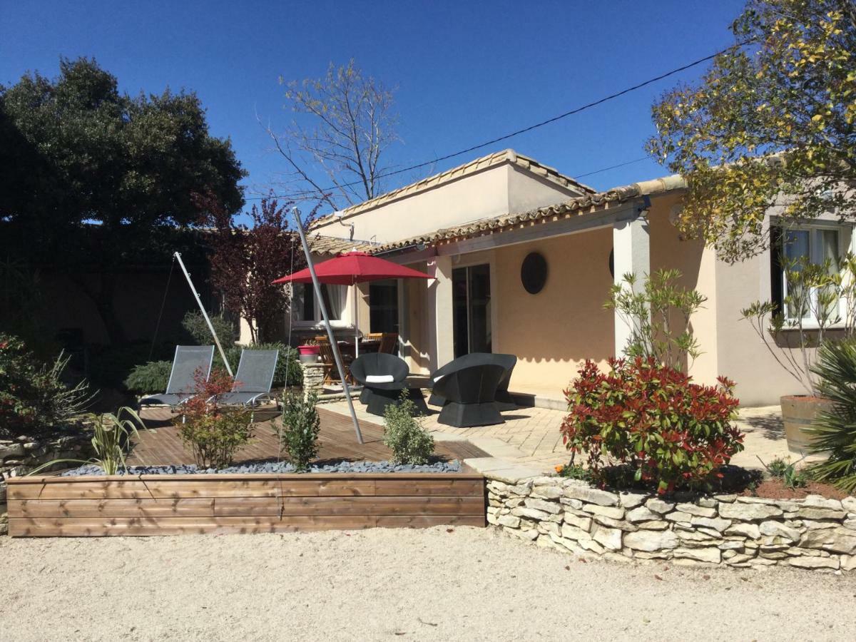 Le Jas Des Vignes Villa Lirac Luaran gambar
